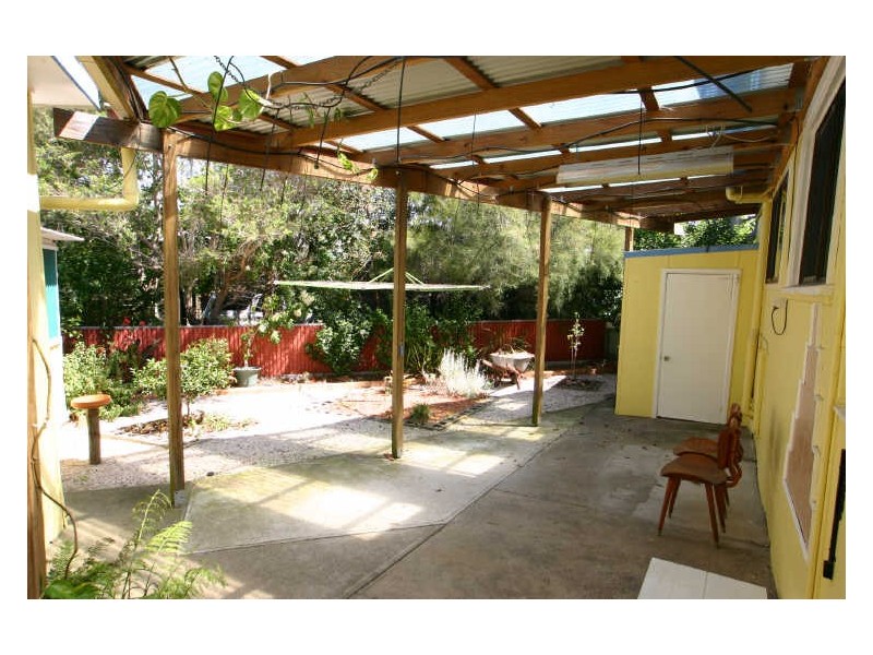 54 Government Road, Sussex Inlet NSW 2540