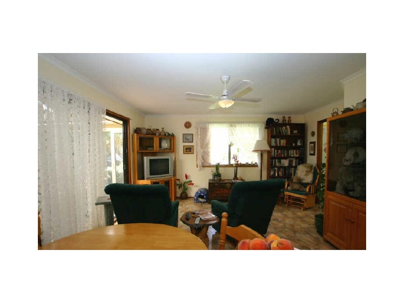 10 Justfield Drive, Sussex Inlet NSW 2540