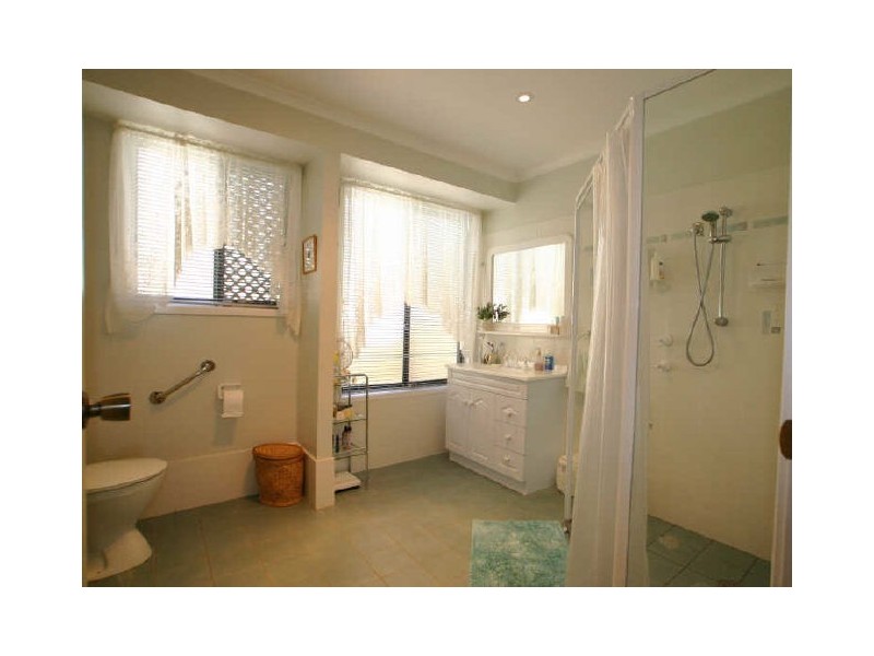 10 Justfield Drive, Sussex Inlet NSW 2540