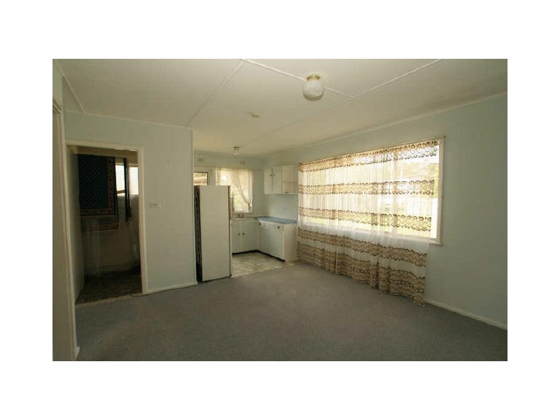 10 Lyons Road, Sussex Inlet NSW 2540