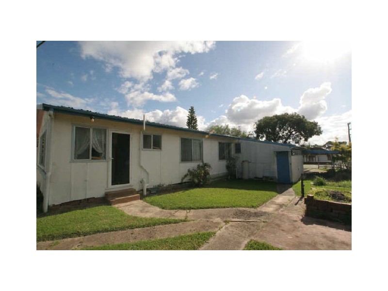 10 Lyons Road, Sussex Inlet NSW 2540