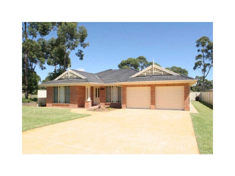 9 Murre Street, Sussex Inlet NSW 2540