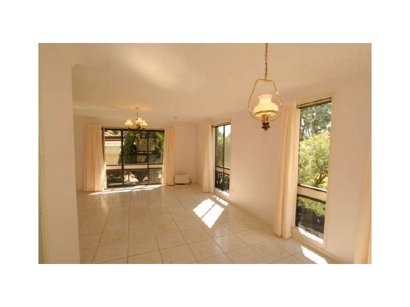 31 Suncrest Avenue, Sussex Inlet NSW 2540