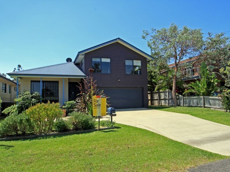 19 Surfway Avenue, Berrara NSW 2540