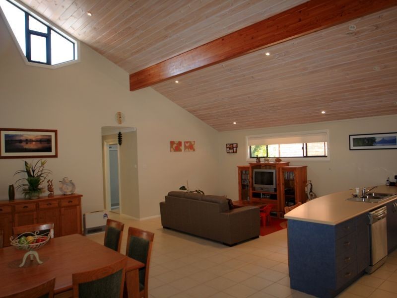 19 Surfway Avenue, Berrara NSW 2540