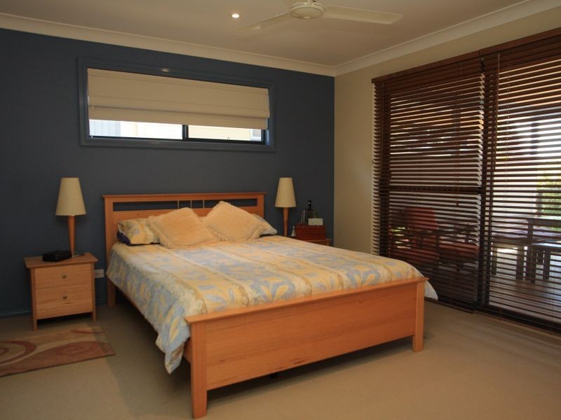 19 Surfway Avenue, Berrara NSW 2540