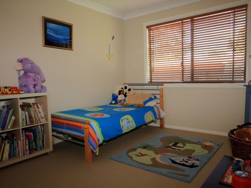 19 Surfway Avenue, Berrara NSW 2540