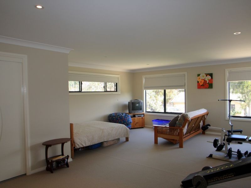 19 Surfway Avenue, Berrara NSW 2540