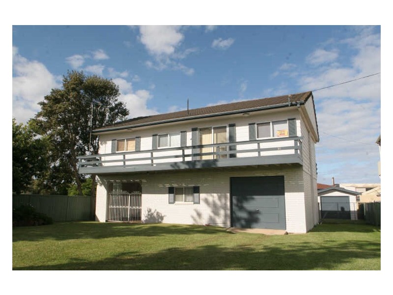 10 Surfway Avenue, Berrara NSW 2540