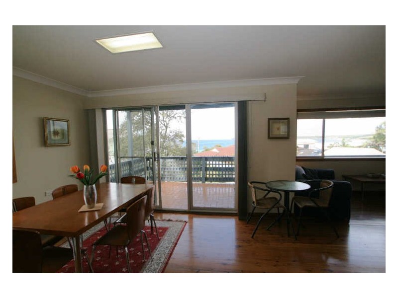 10 Surfway Avenue, Berrara NSW 2540