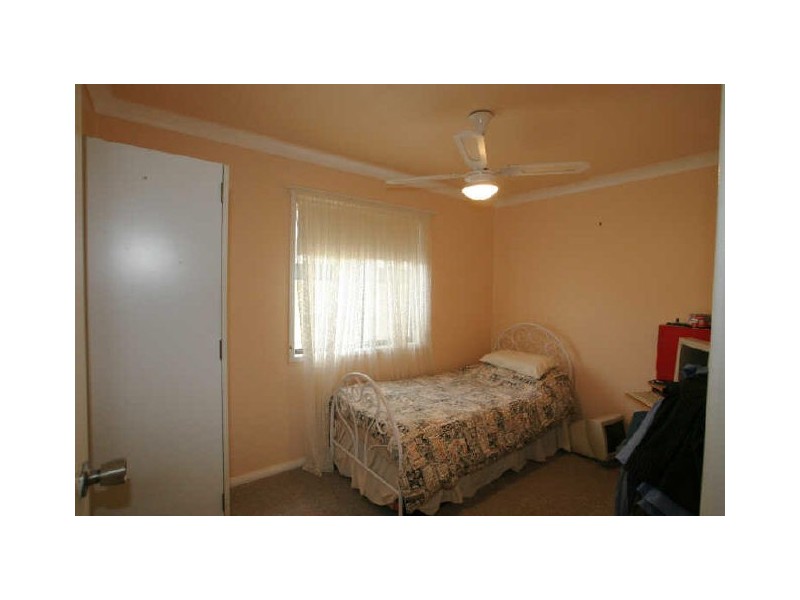 4 Beachcomber Avenue, Sussex Inlet NSW 2540