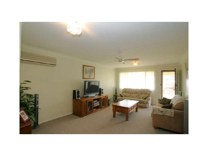 4 Beachcomber Avenue, Sussex Inlet NSW 2540