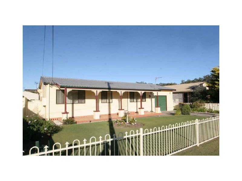 4 Beachcomber Avenue, Sussex Inlet NSW 2540