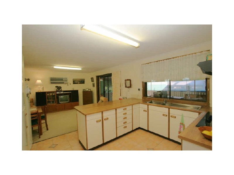 13 Wildwood Avenue, Sussex Inlet NSW 2540