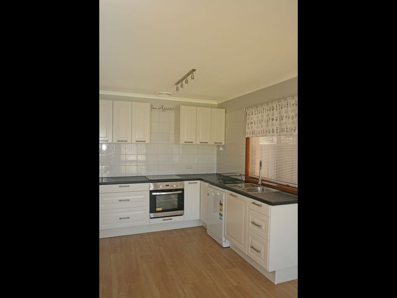 55 Tradewinds Avenue, Sussex Inlet NSW 2540