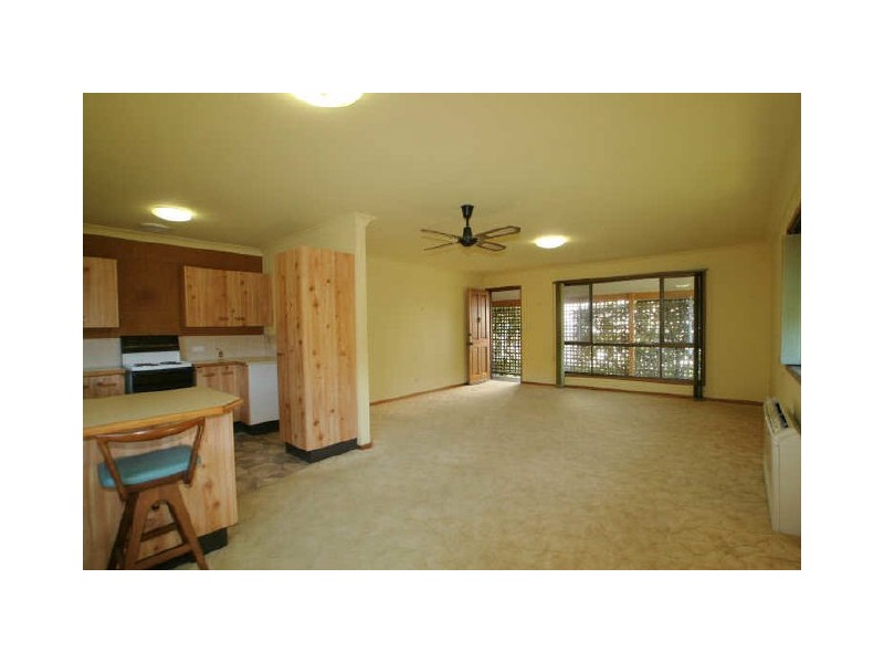 10 Beachview Avenue, Berrara NSW 2540