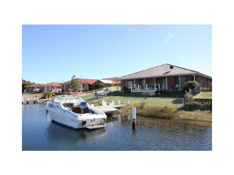 32 Whimbrel Drive, Sussex Inlet NSW 2540