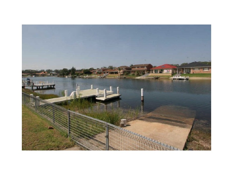 32 Whimbrel Drive, Sussex Inlet NSW 2540