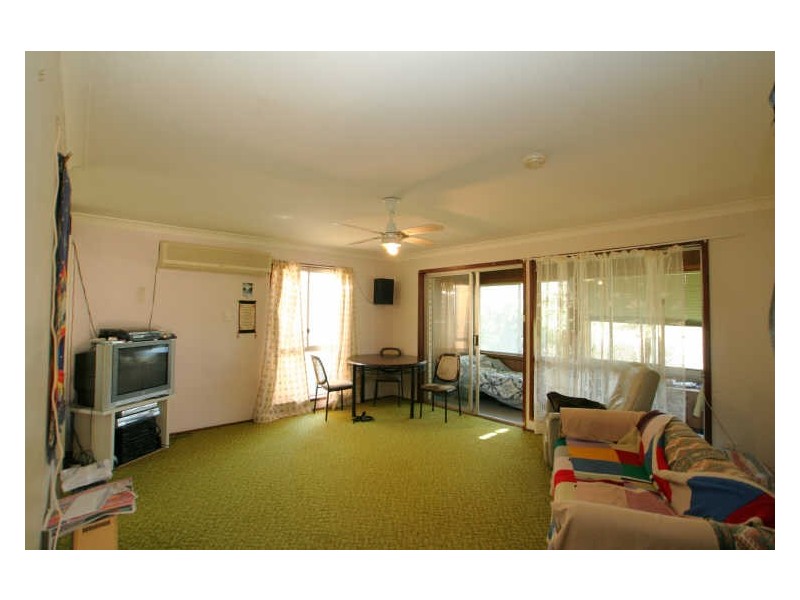 102 River Road, Sussex Inlet NSW 2540