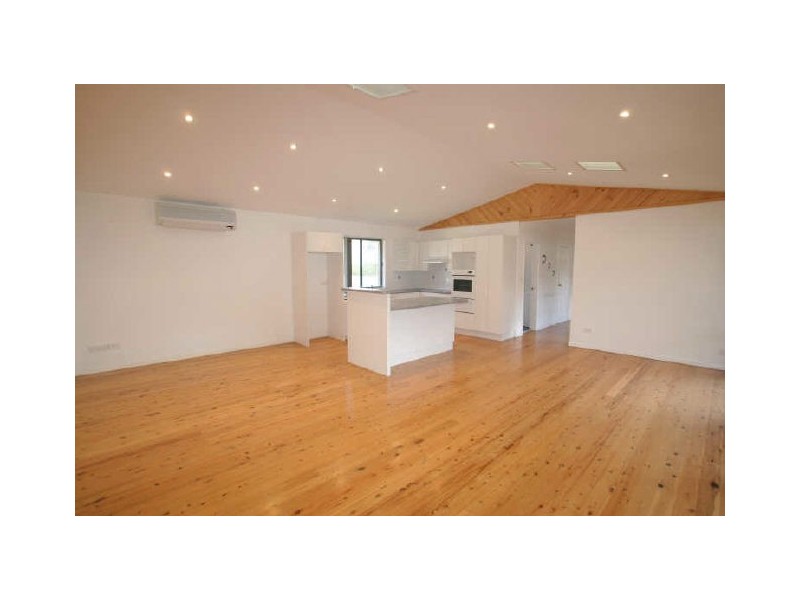 9 Greentree Avenue, Sussex Inlet NSW 2540