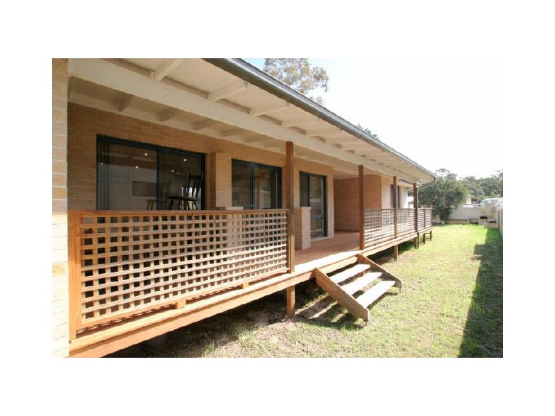 9 Greentree Avenue, Sussex Inlet NSW 2540