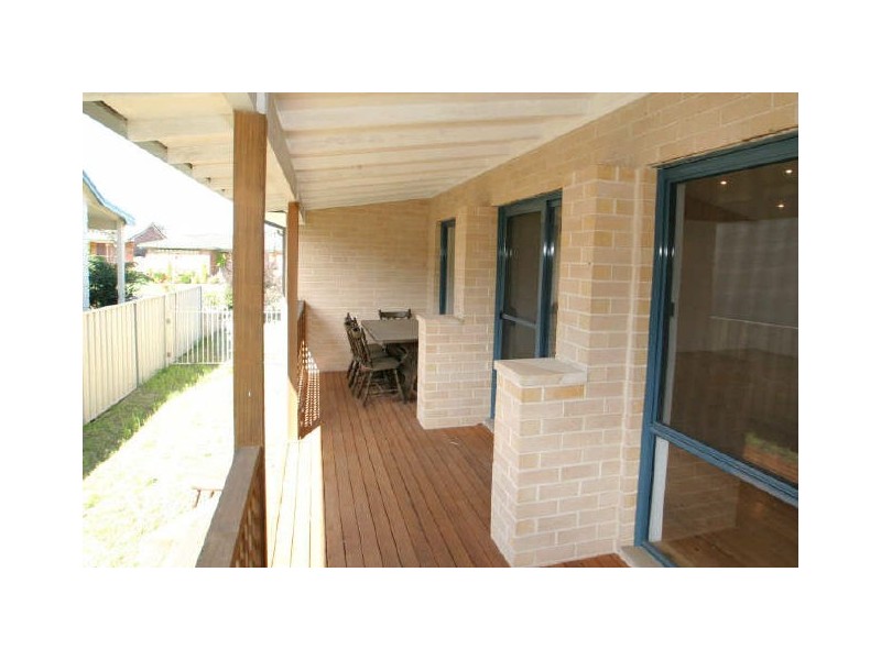 9 Greentree Avenue, Sussex Inlet NSW 2540
