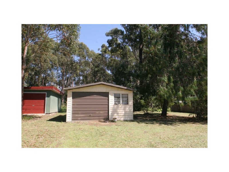 9 Government Road, Sussex Inlet NSW 2540