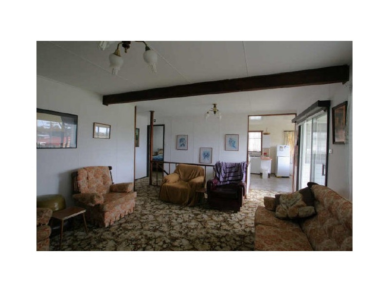 5 Inlet Avenue, Sussex Inlet NSW 2540