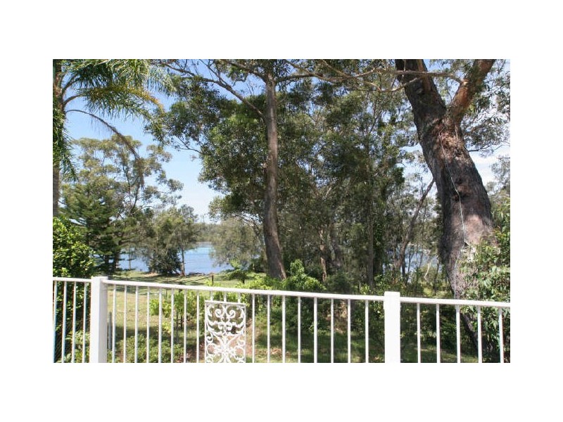 136 River Road, Sussex Inlet NSW 2540