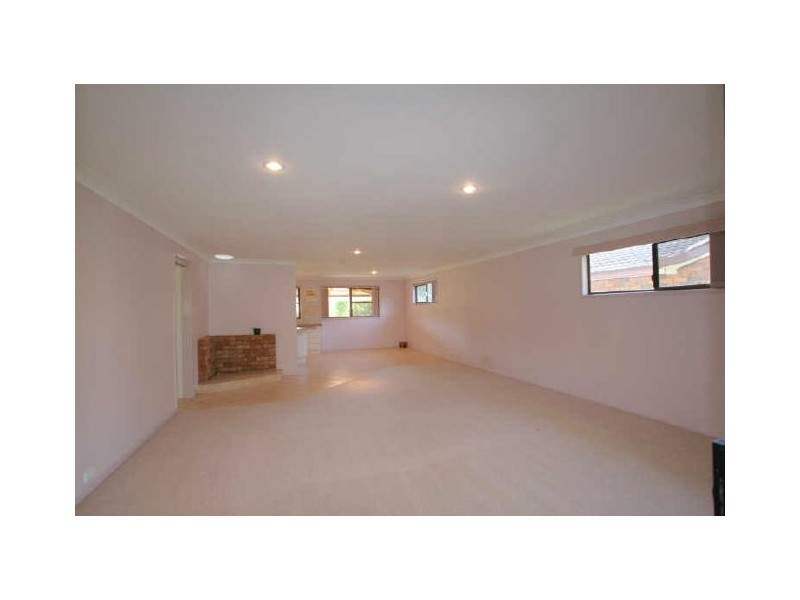 136 River Road, Sussex Inlet NSW 2540