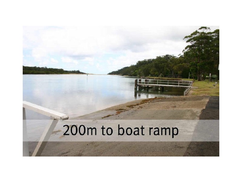 2 LAKEHAVEN DR, Sussex Inlet NSW 2540
