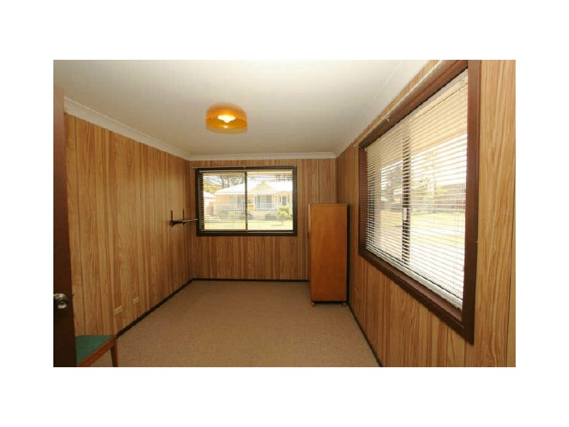 2 LAKEHAVEN DR, Sussex Inlet NSW 2540