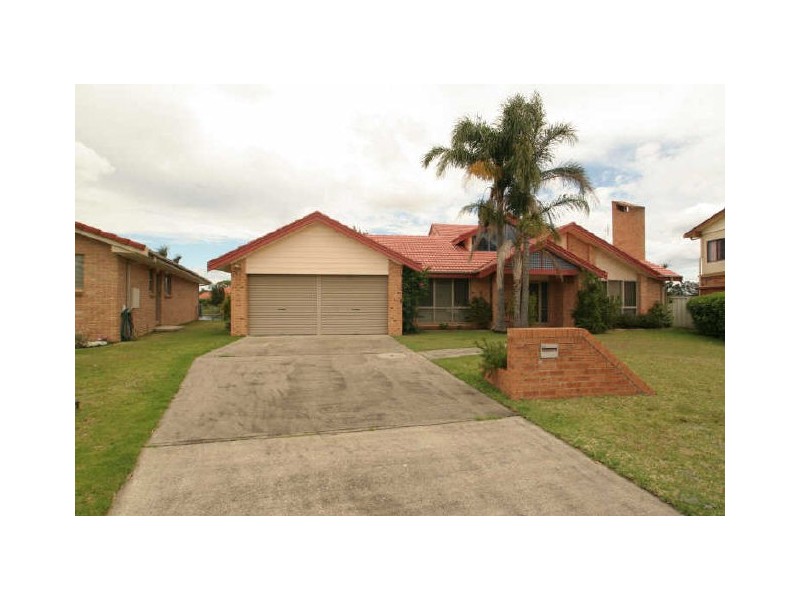 11 Teal Place, Sussex Inlet NSW 2540