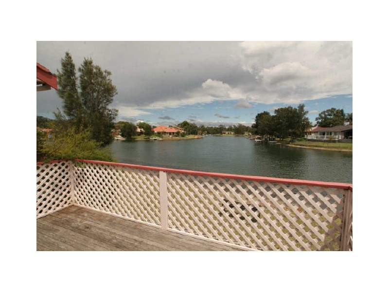 11 Teal Place, Sussex Inlet NSW 2540