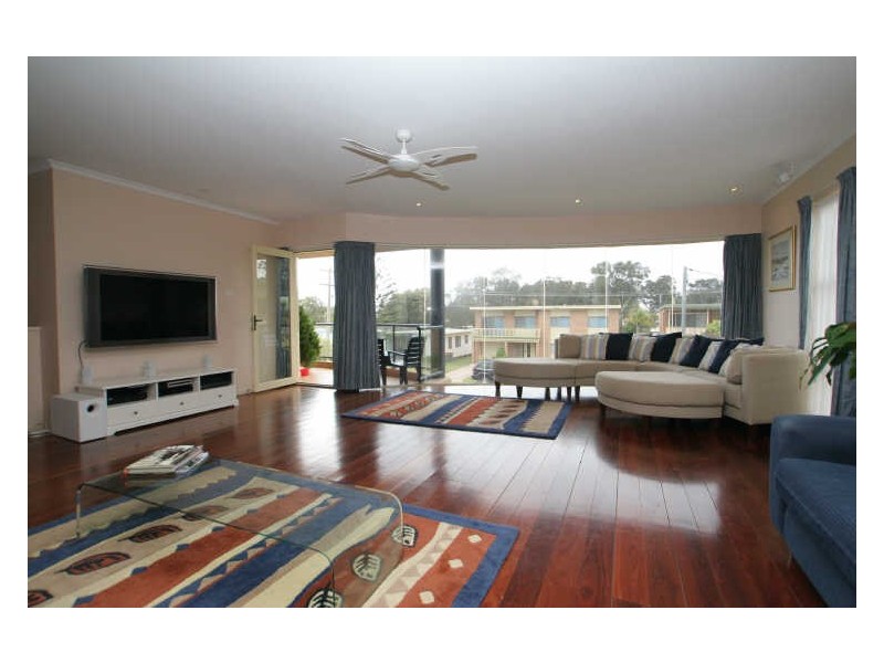 5 Beachway Avenue, Berrara NSW 2540