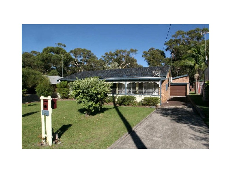 35 Government Road, Sussex Inlet NSW 2540