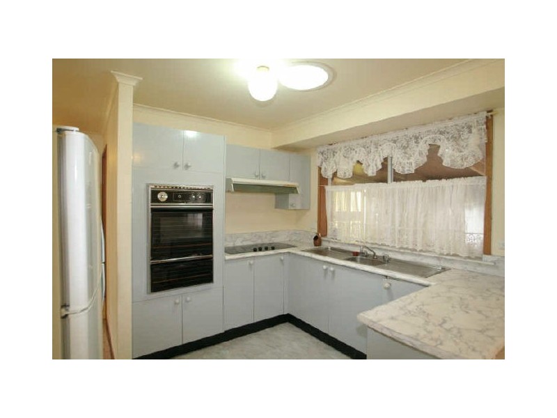 35 Government Road, Sussex Inlet NSW 2540