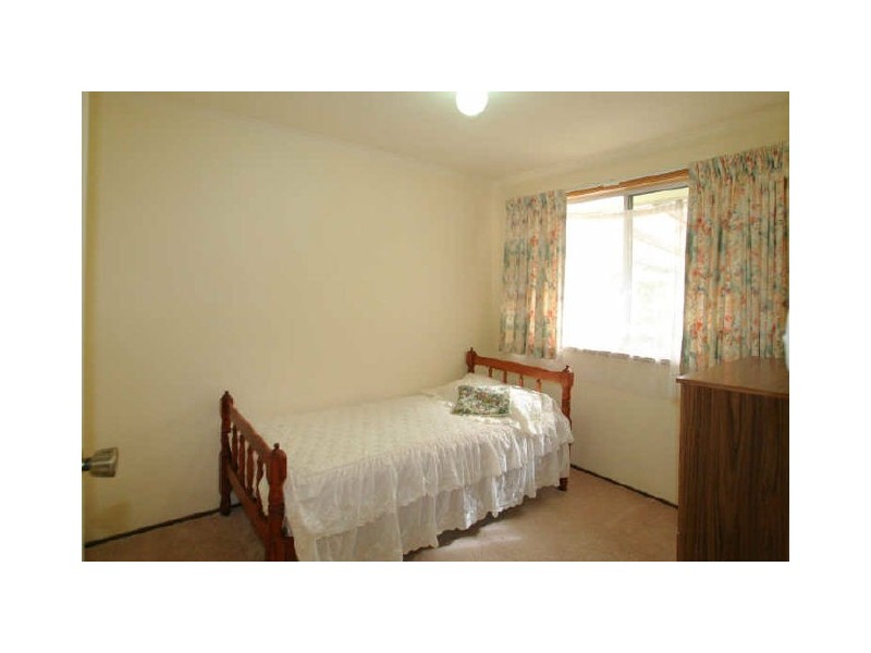 35 Government Road, Sussex Inlet NSW 2540