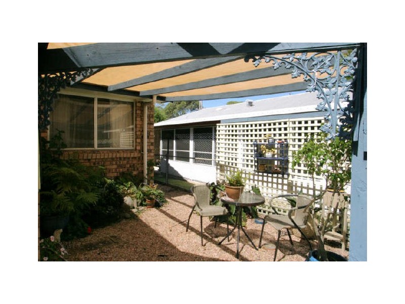 35 Government Road, Sussex Inlet NSW 2540