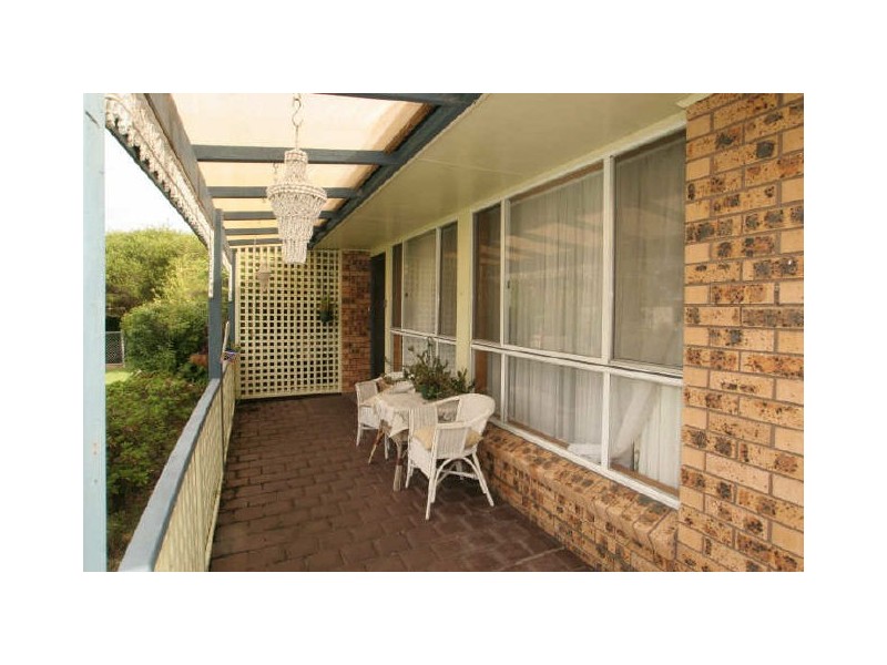 35 Government Road, Sussex Inlet NSW 2540