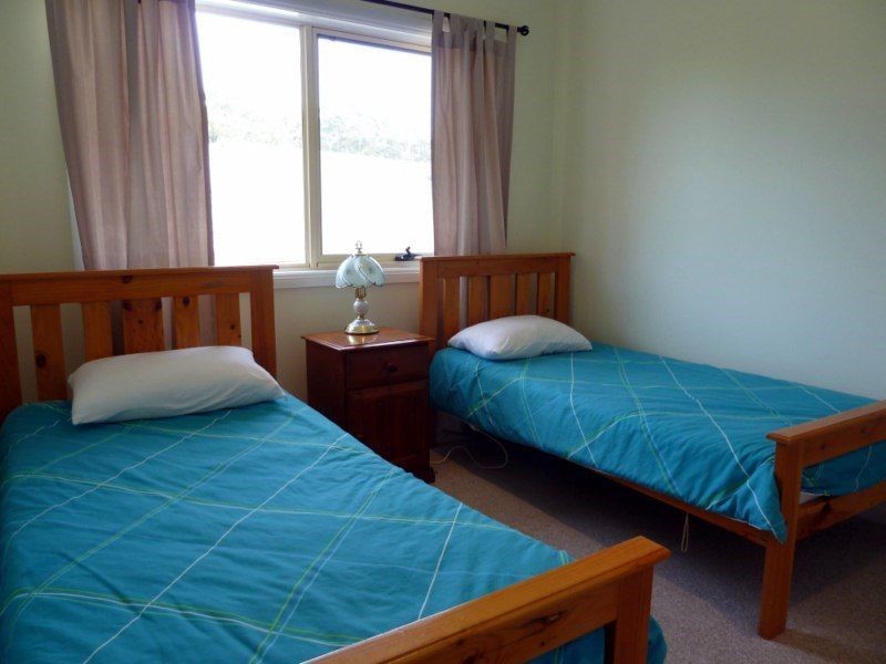 10 Lucelia Grov, Sussex Inlet NSW 2540