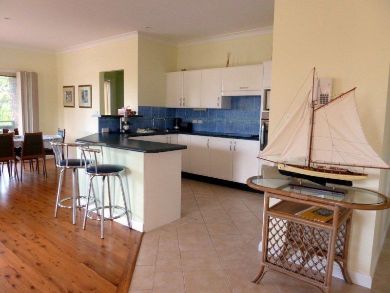 10 Lucelia Grov, Sussex Inlet NSW 2540