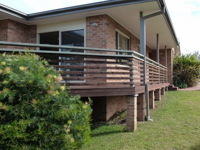 10 Lucelia Grov, Sussex Inlet NSW 2540