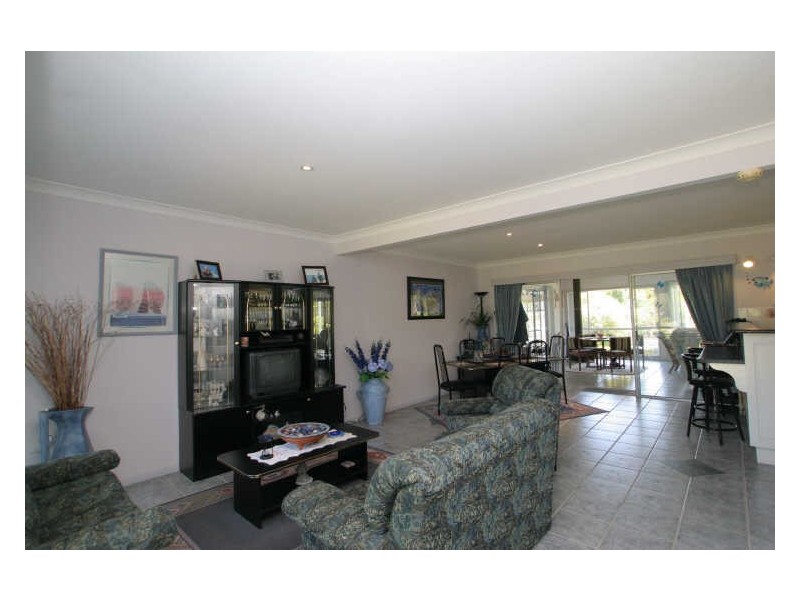 69 Jacobs Drive, Sussex Inlet NSW 2540
