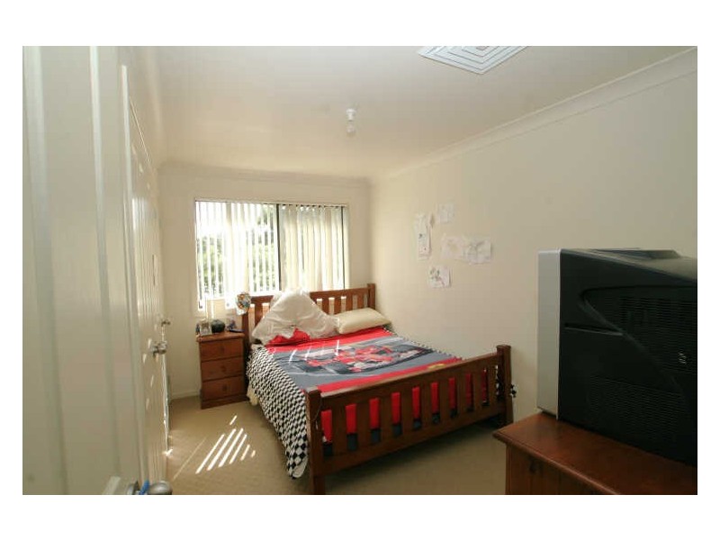 18 Ellmoos Avenue, Sussex Inlet NSW 2540