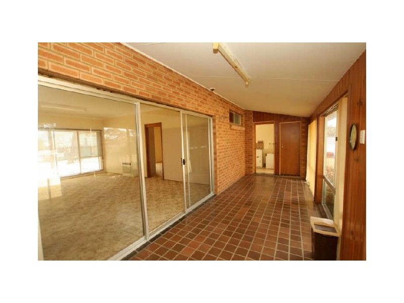 10 Voyager Avenue, Sussex Inlet NSW 2540