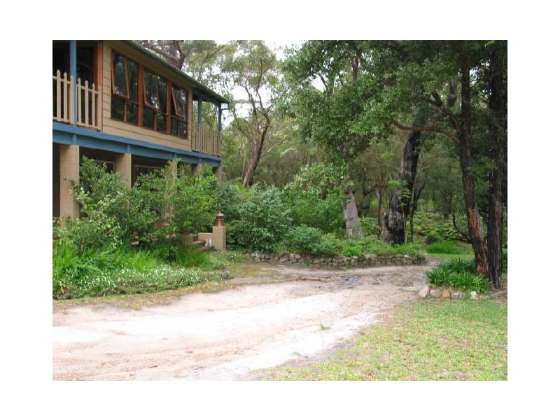 305 Sussex Inlet Road, Sussex Inlet NSW 2540