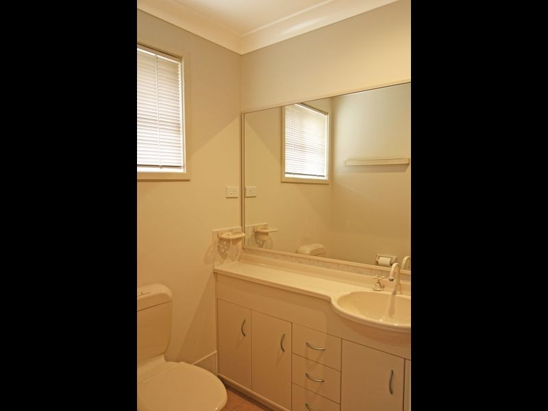 18 Suncrest Avenue, Sussex Inlet NSW 2540