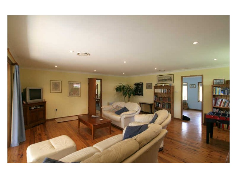 831 Sussex Inlet Road, Sussex Inlet NSW 2540