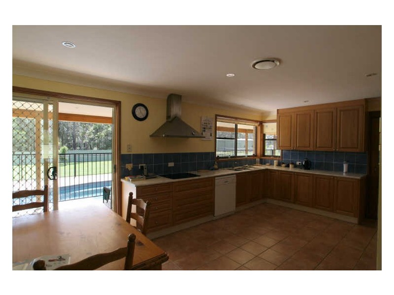 831 Sussex Inlet Road, Sussex Inlet NSW 2540
